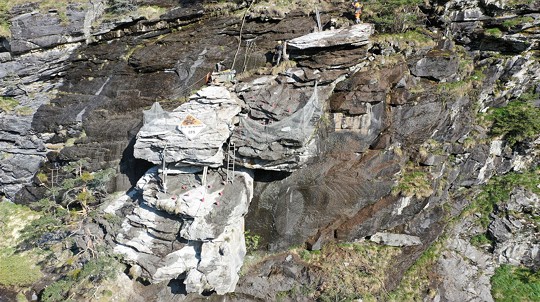  Felsen in Gondo 
